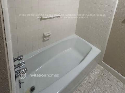 Building Photo - 16303 Fox Crossing Ln