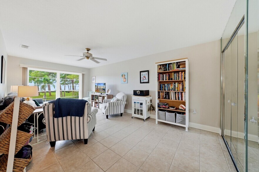 Building Photo - 2700 Bayshore Blvd