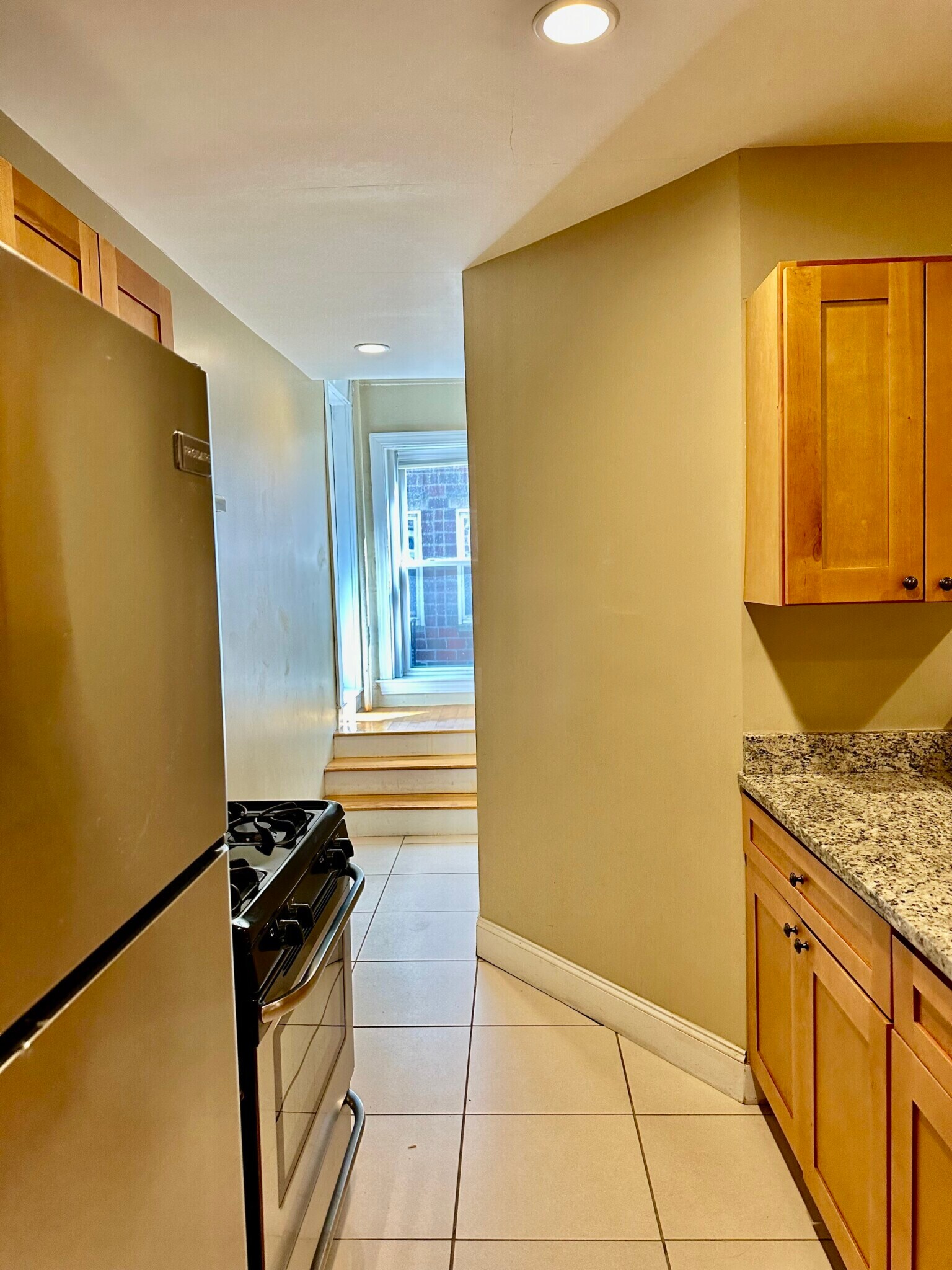 Building Photo - 328 St Paul St