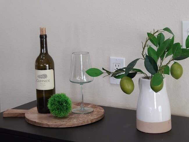 Building Photo - 5515 Petty St