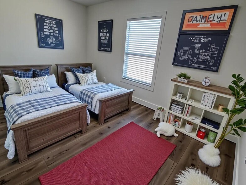 Building Photo - 2060 N Center St