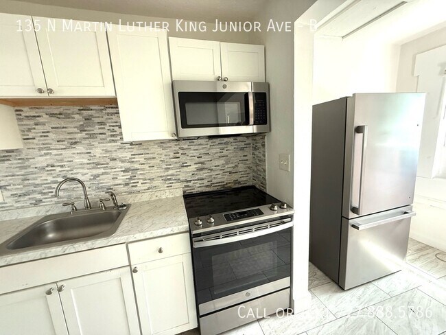 Building Photo - 135 N Martin Luther King Jr Ave