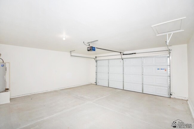 Building Photo - 7361 E 38th Ln