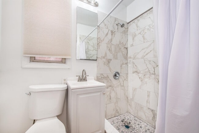 Building Photo - 2903 Central Ave