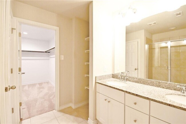 Building Photo - 548 Appalachian Trl