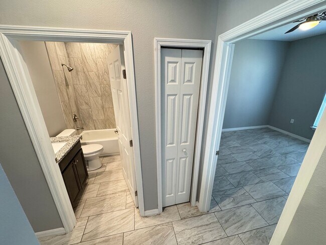 Building Photo - Immaculate 3-Bedroom, 2-Bathroom Home in Palm Bay