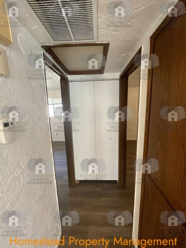 Building Photo - 2691-2693 18th Ave SE