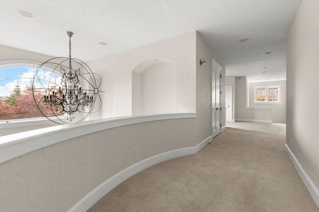 Building Photo - 16275 NE Eilers Rd