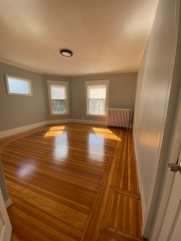 Building Photo - 46 Angell St