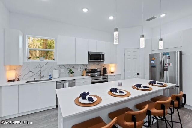 Building Photo - 5631 Heckscher Dr