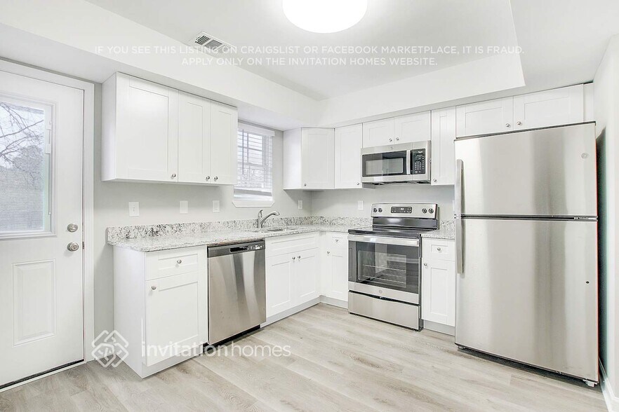 Building Photo - 6355 Ashdale Dr