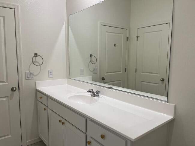 Building Photo - 4466 N 100th Dr