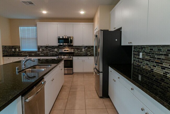 Building Photo - 544 Ruby Mesa Ave