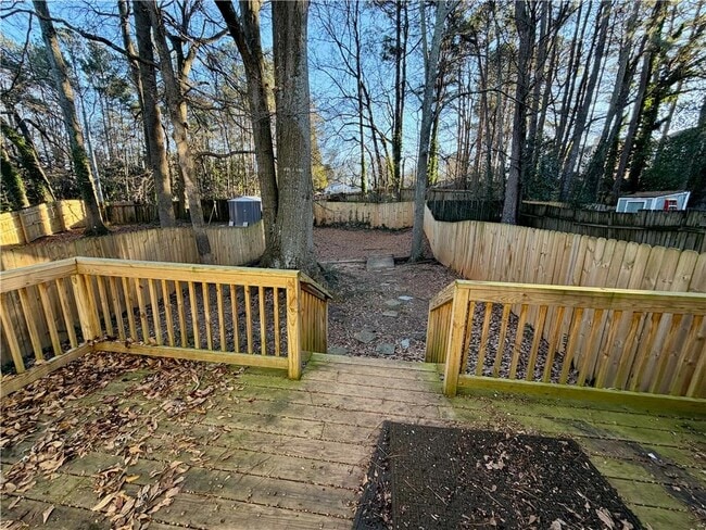 Building Photo - 1911 Shenandoah Valley Ln SE