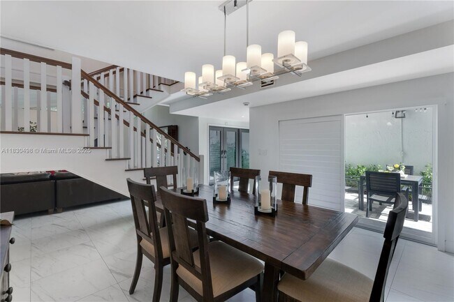 Building Photo - 4830 San Amaro Dr