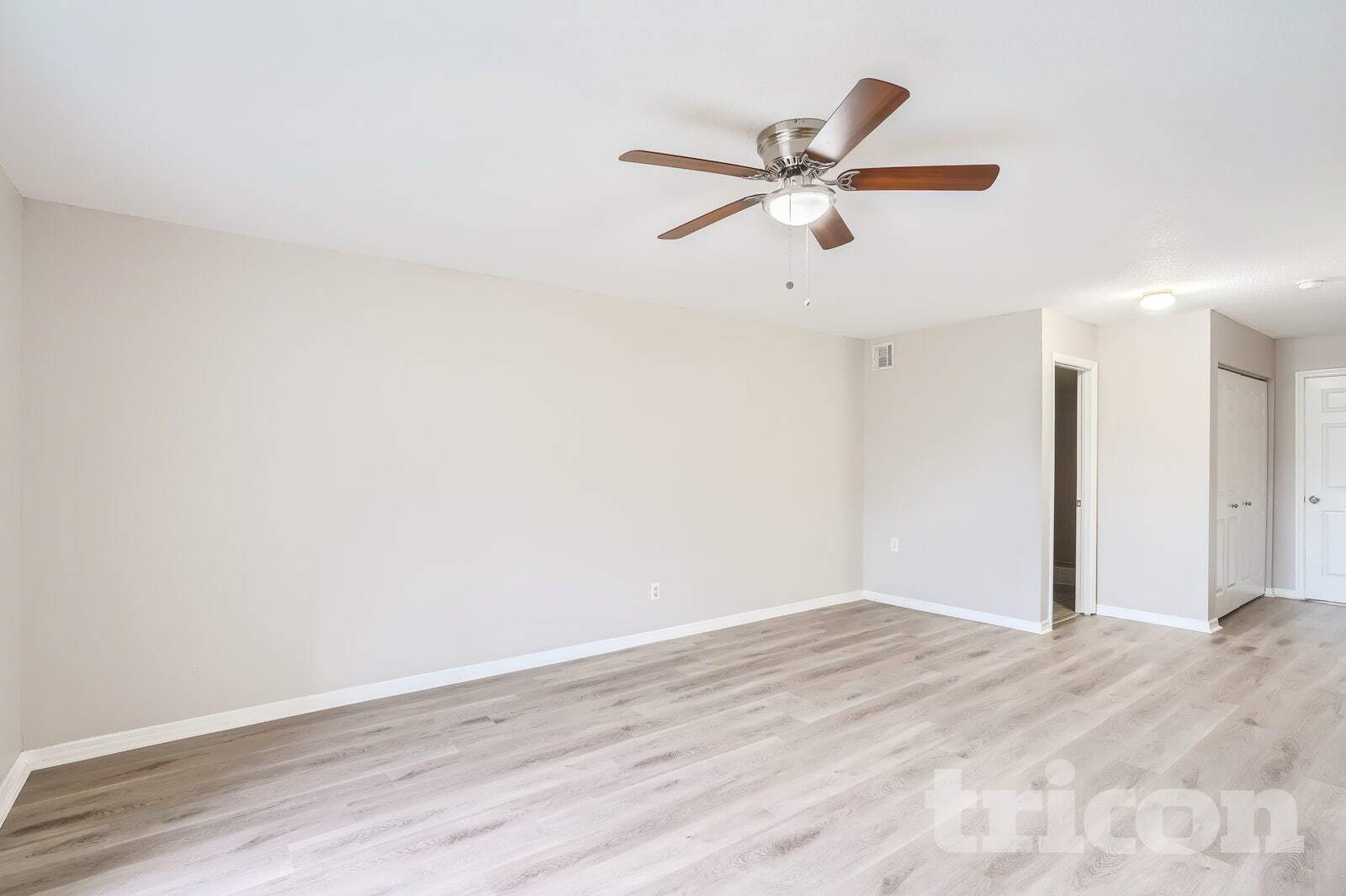 Building Photo - 14718 Seminole Trail