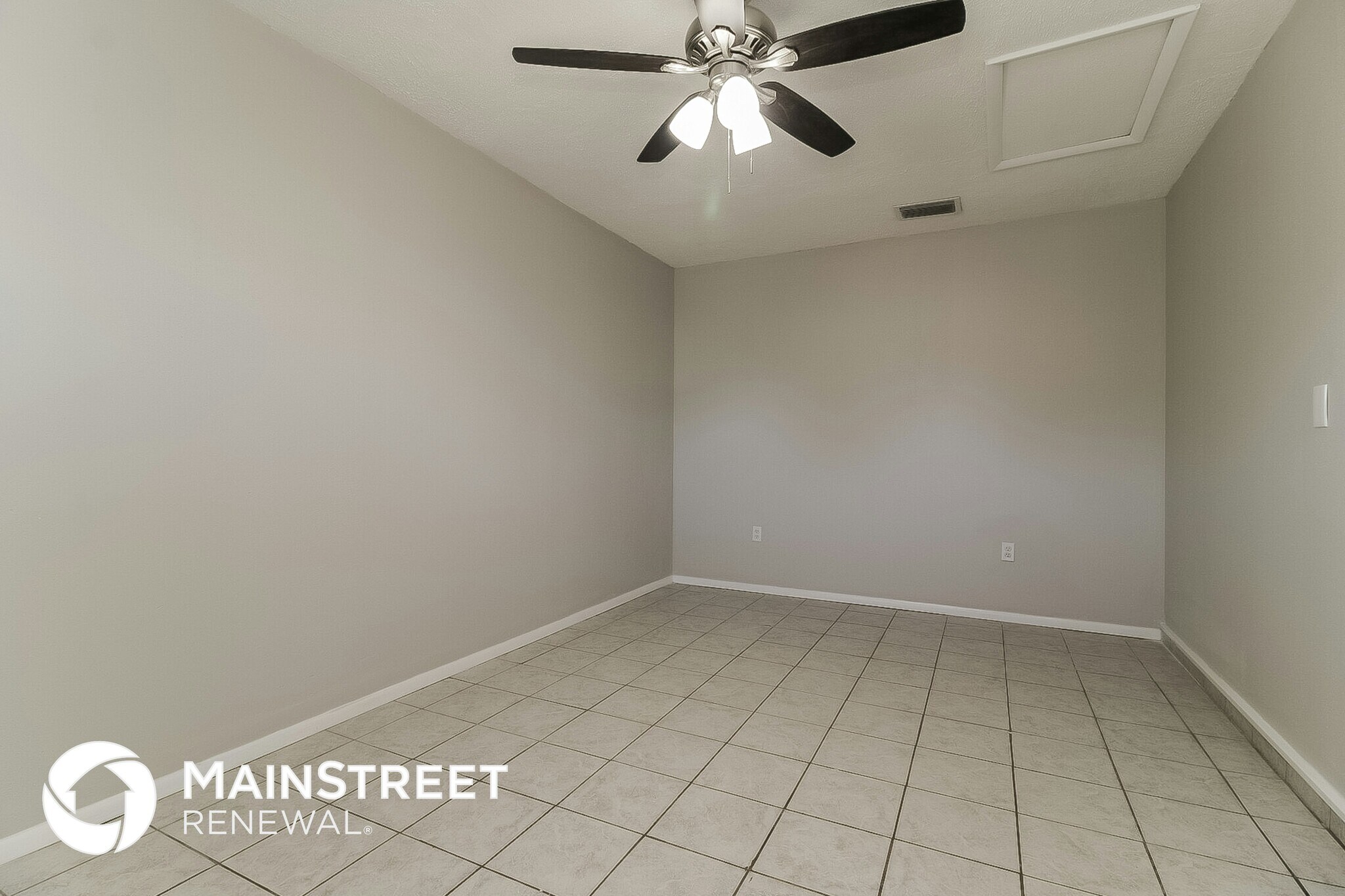 Building Photo - 13228 Grand Terrace Dr