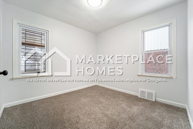 Building Photo - 19394 Barlow St