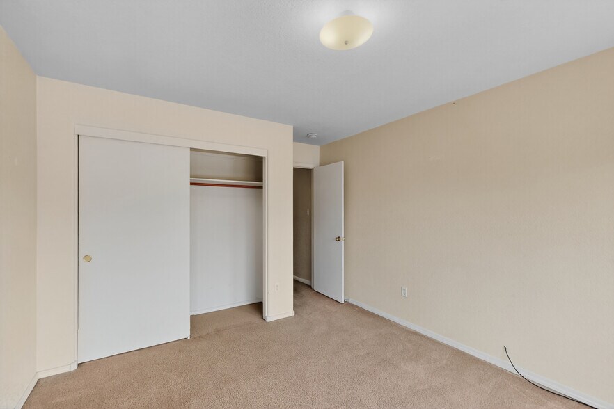 Building Photo - 9000 Violet Orchid Trl SW