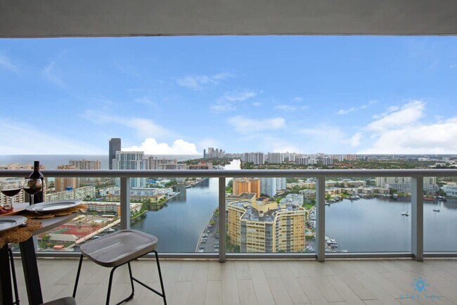 Primary Photo - 2600 E Hallandale Beach Blvd