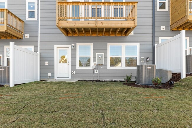 Building Photo - 2136 Grouse Ski Cir