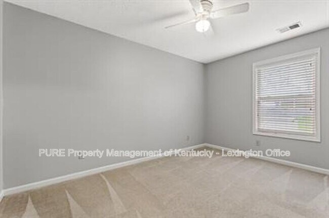 Building Photo - 872 Burkewood Dr