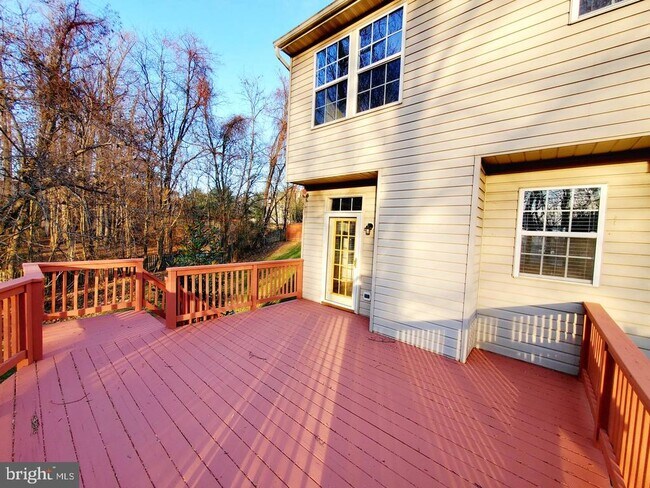 Building Photo - 9365 Owings Choice Ct