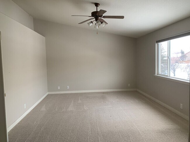 Building Photo - 7117 Heatherwood Dr