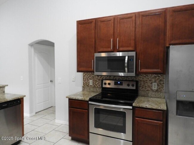 Building Photo - 1535 Heartwellville St NW