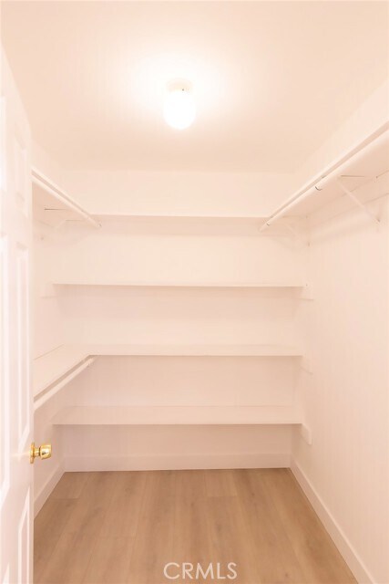 Building Photo - 2215 Marshallfield Ln
