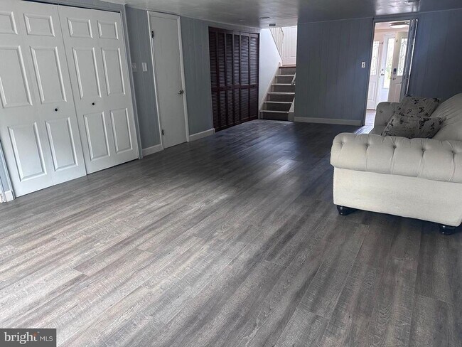 Building Photo - 3555 Churchill Ln