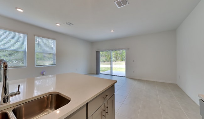 Building Photo - 159 Riverfront Wy