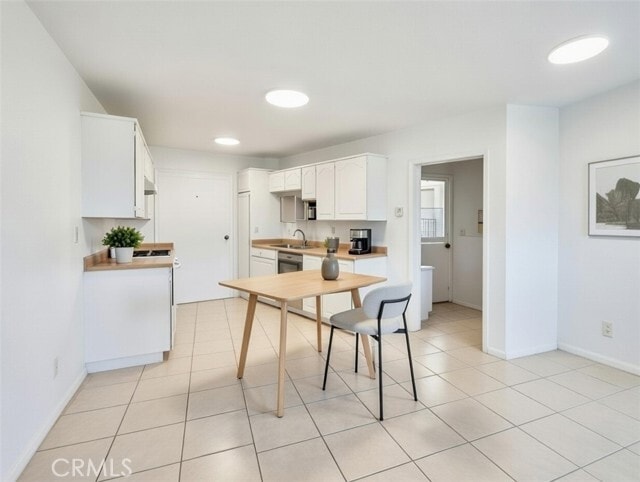 Building Photo - 409 Burchett St