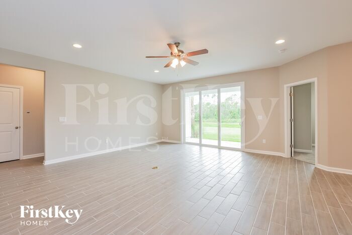Building Photo - 496 Grand Landings Pkwy