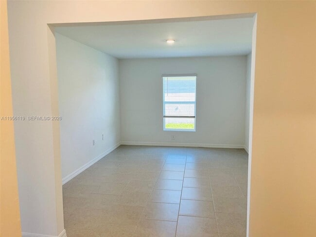 Building Photo - 17603 Paradiso Wy