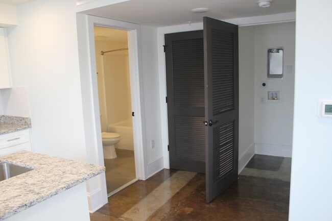 Building Photo - School