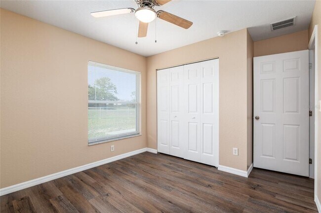 Building Photo - 2 Hemlock Radial Ct