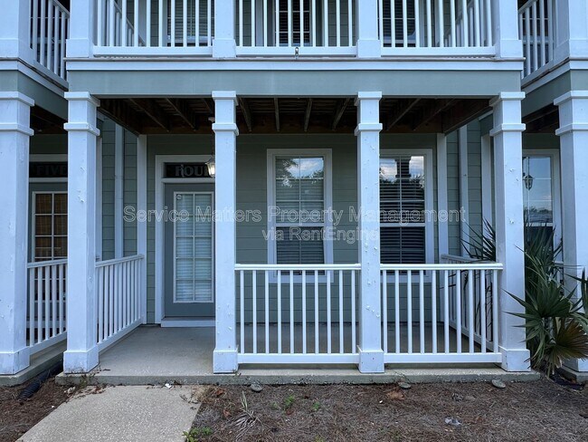 Building Photo - 306 E De Soto St
