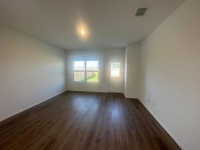 Building Photo - 109 Patagonia