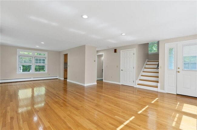 Building Photo - 544 Slocum Rd
