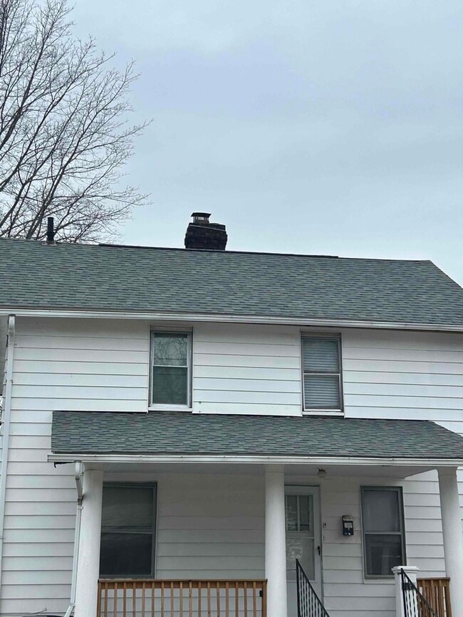 Building Photo - 1058 E 147th St
