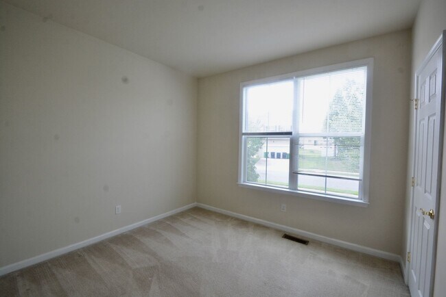 Building Photo - 181 Boggs Run