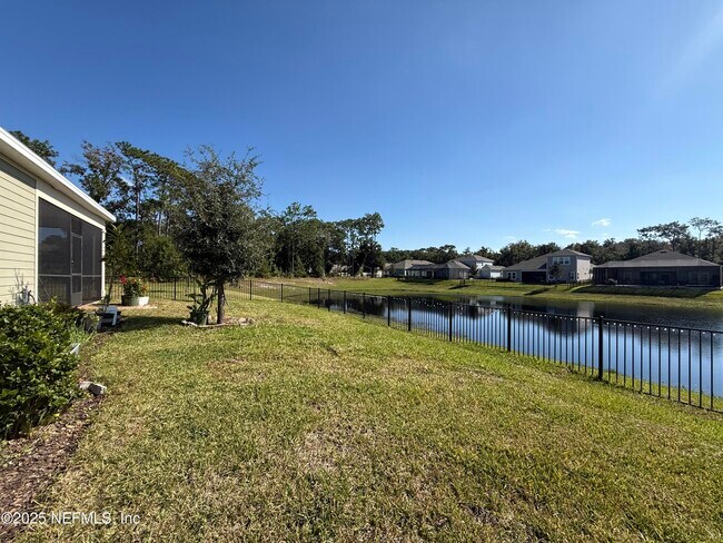 Building Photo - 141 Ren Wy