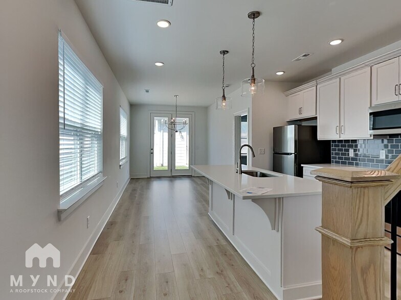 Building Photo - 192 Fletchers Wy