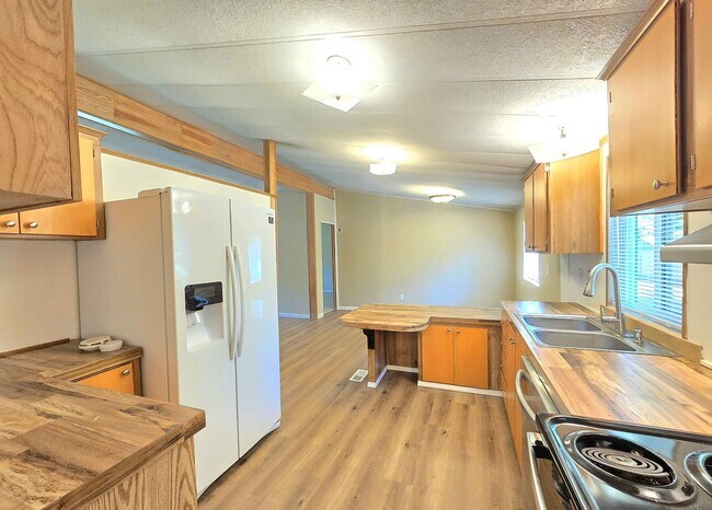 Building Photo - 3 Bedroom Home in Marysville