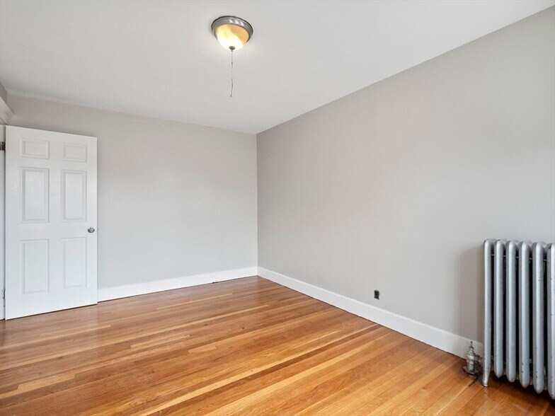 Building Photo - 40 Ripley Rd