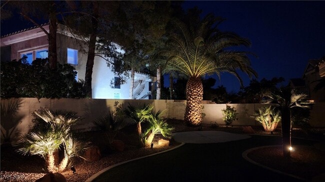 Building Photo - 8985 McLeod Dr