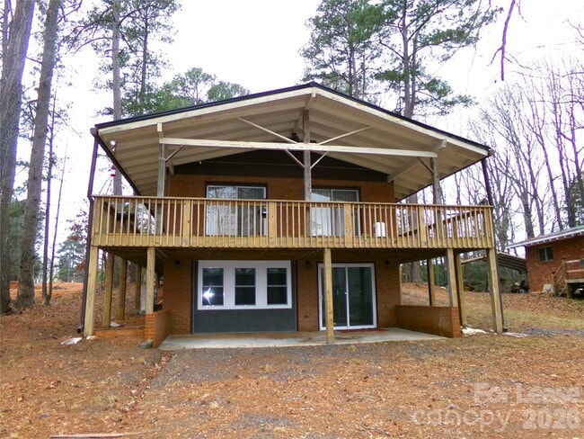 Building Photo - 869 Emerald Shores Rd