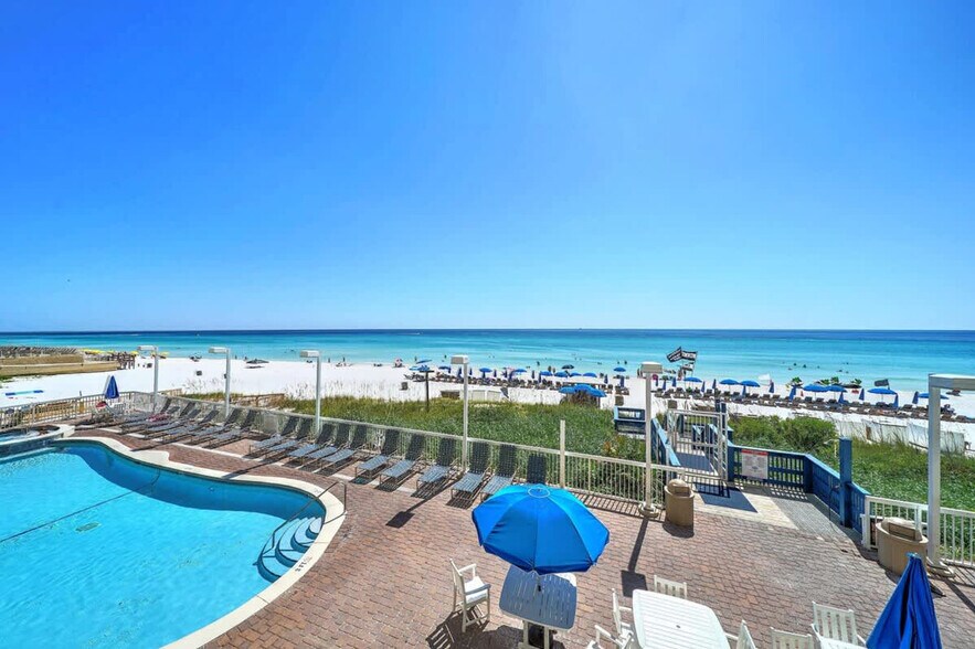 Building Photo - 5115 Gulf Dr