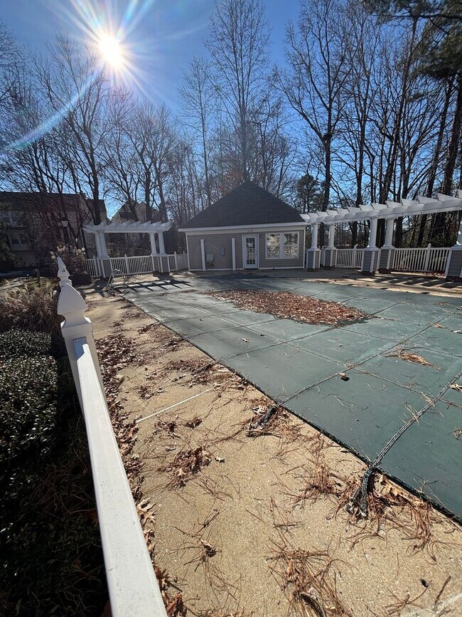 Building Photo - Beautiful 3-Bedroom, 2.5-Bathroom Condo at...